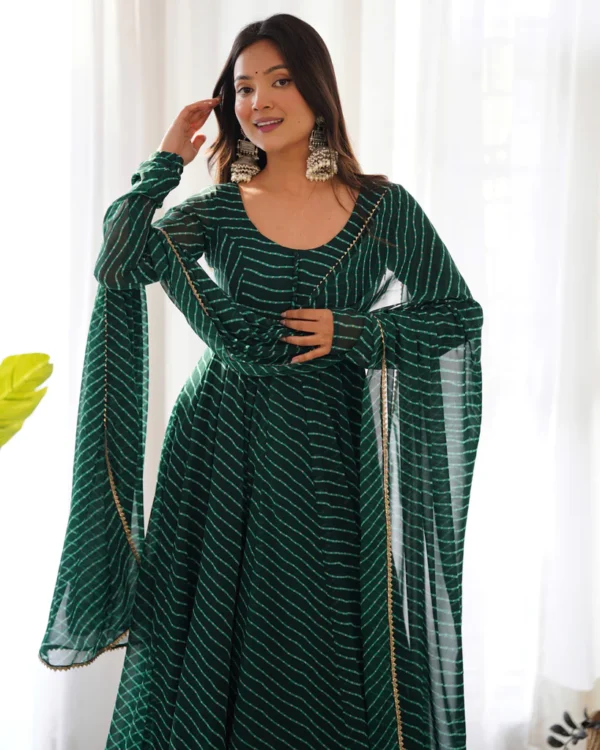 DIGITALLY PRINTED PURE GEORGETTE ANARKALI SUIT WITH DUPPATTA & PANT - Image 4